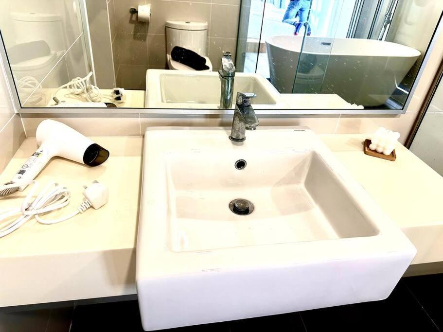 Midvalley Mosaic Southkey Muji W 3br Bathtub By Our Apartment *